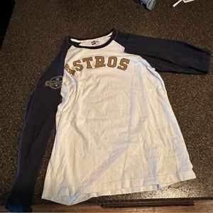 Women’s large Astros 2017 World Series long sleeve shirt